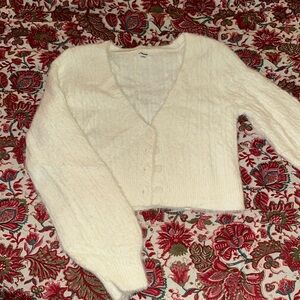 Garage brand fuzzy, white cable knit cropped cardigan
